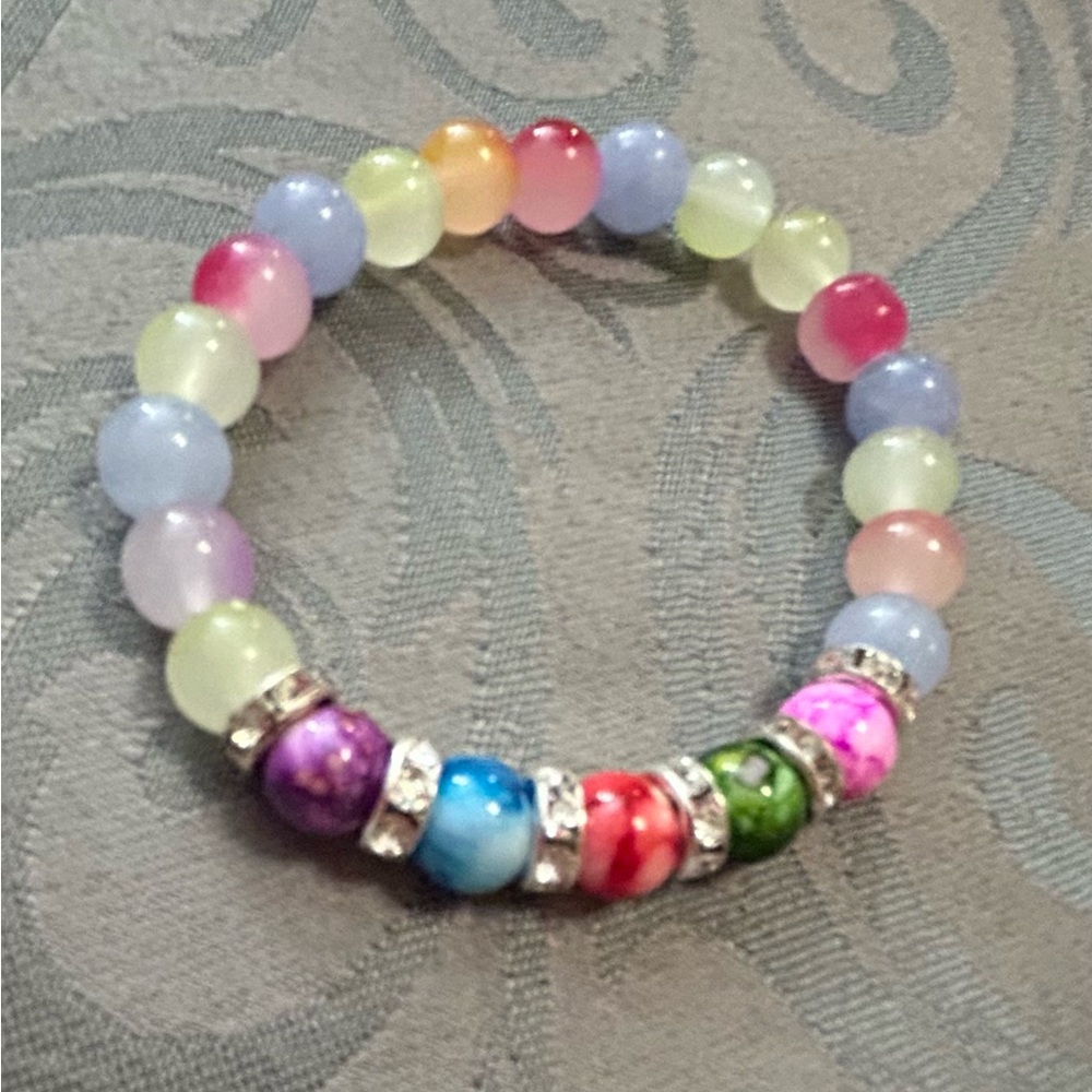 🇨🇦3/$15 Multicolor Beaded Bracelet with Silver Accents